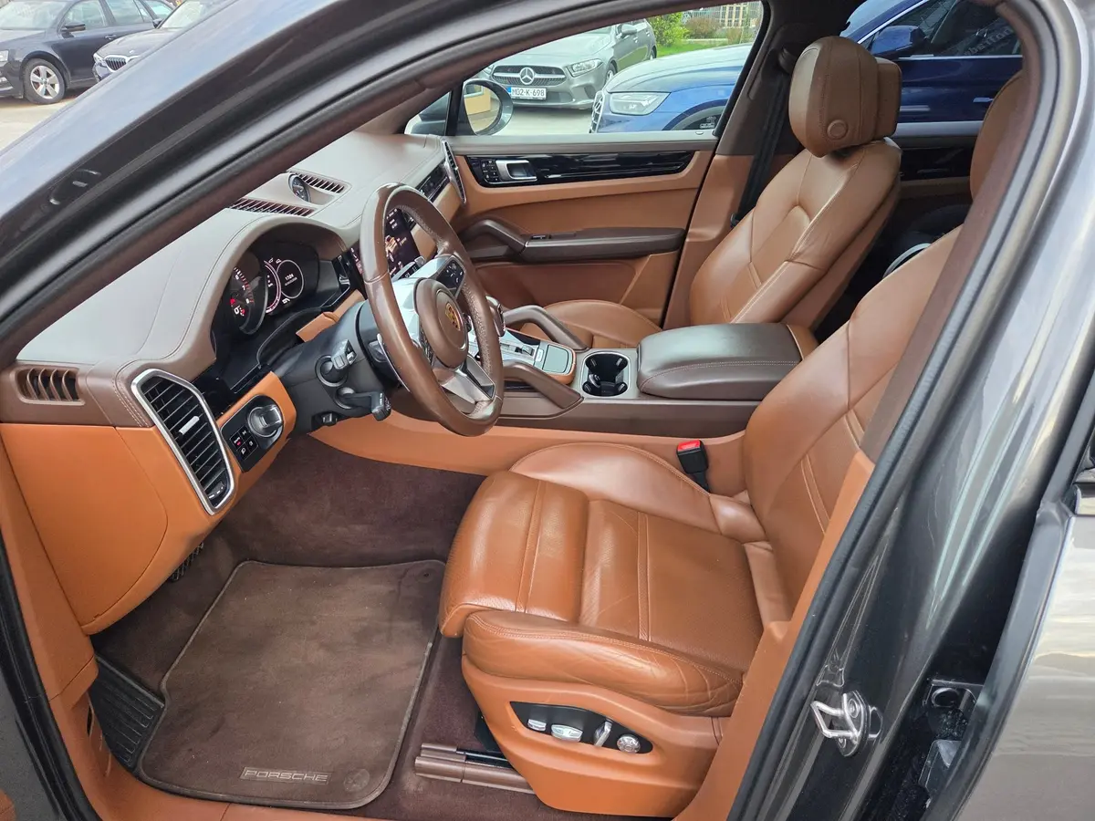Porsche Cayenne Coupe 3.0 V6  - 12