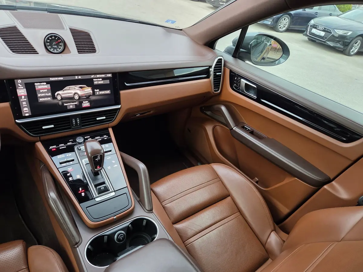 Porsche Cayenne Coupe 3.0 V6  - 14