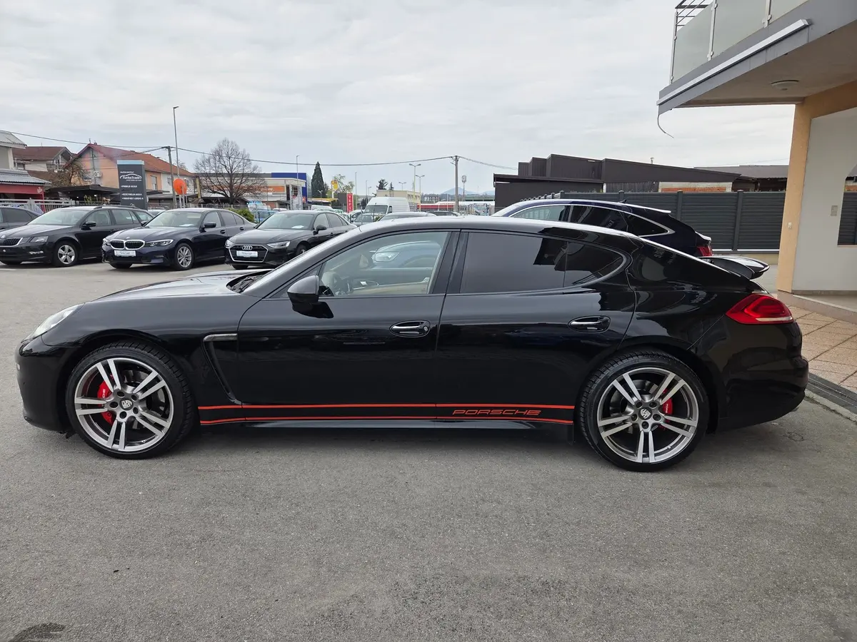 Porsche Panamera 3.0 D V6 Facelift - 4