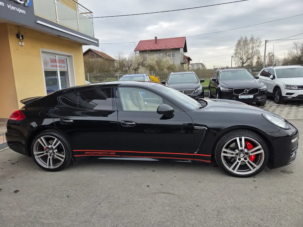 Porsche Panamera 3.0 D V6 Facelift - 5