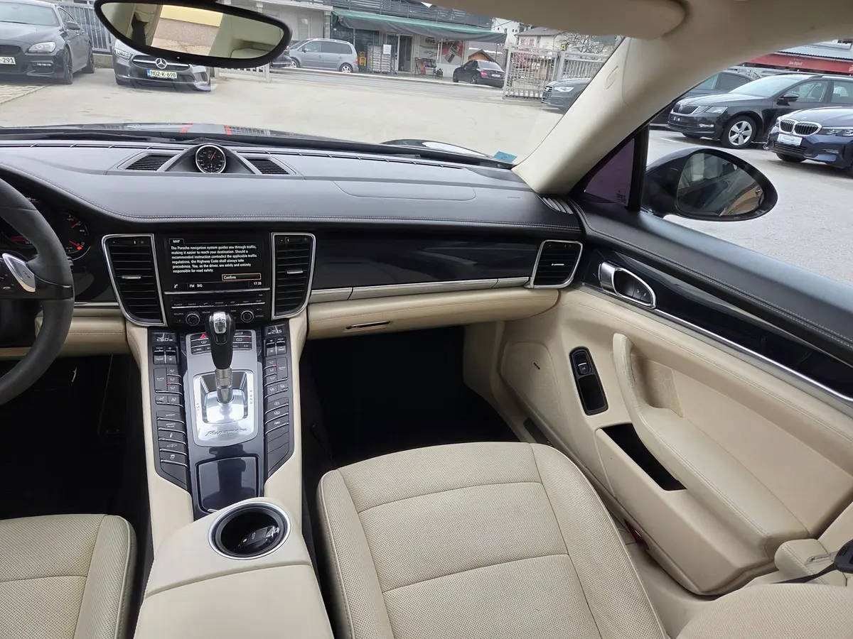 Porsche Panamera 3.0 D V6 Facelift - 12