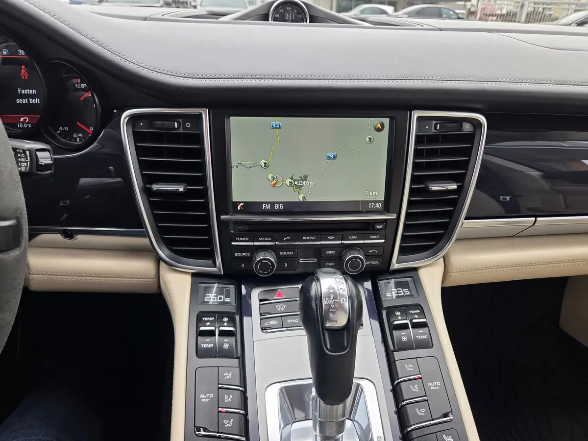 Porsche Panamera 3.0 D V6 Facelift - 15