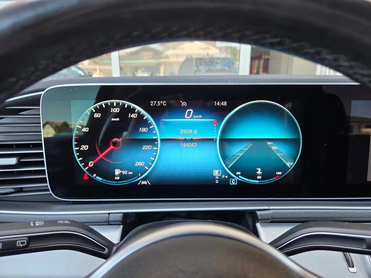 MERCEDES-BENZ GLE 300D 4MATIC EXECUTIVE - 19