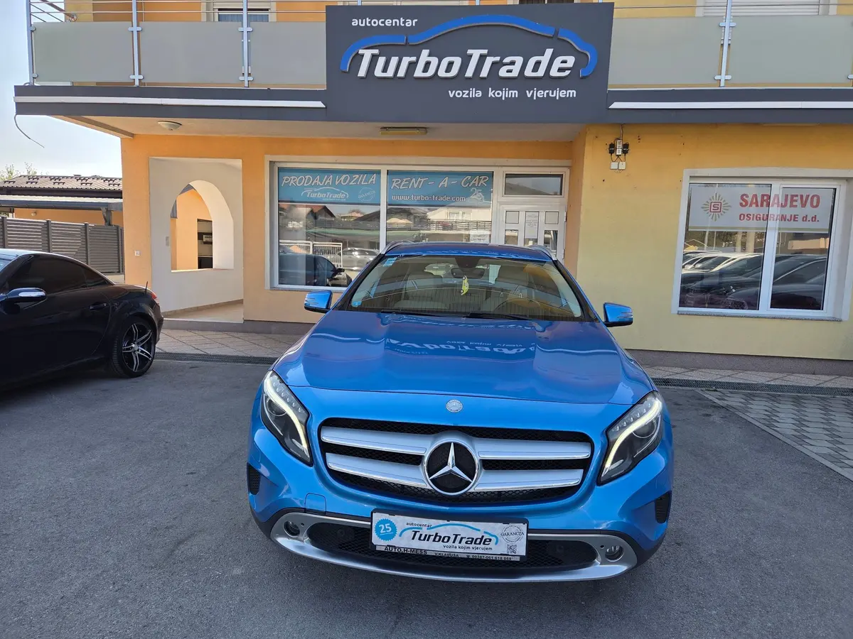 Mercedes-Benz GLA 200 CDI  - 2