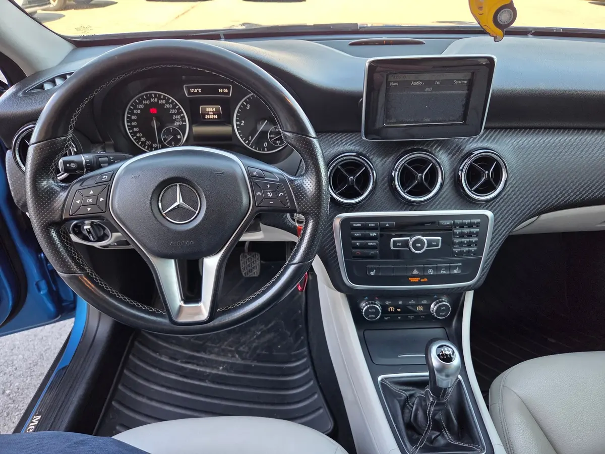 Mercedes-Benz GLA 200 CDI  - 11