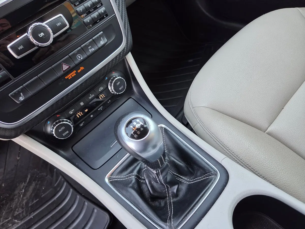 Mercedes-Benz GLA 200 CDI  - 12