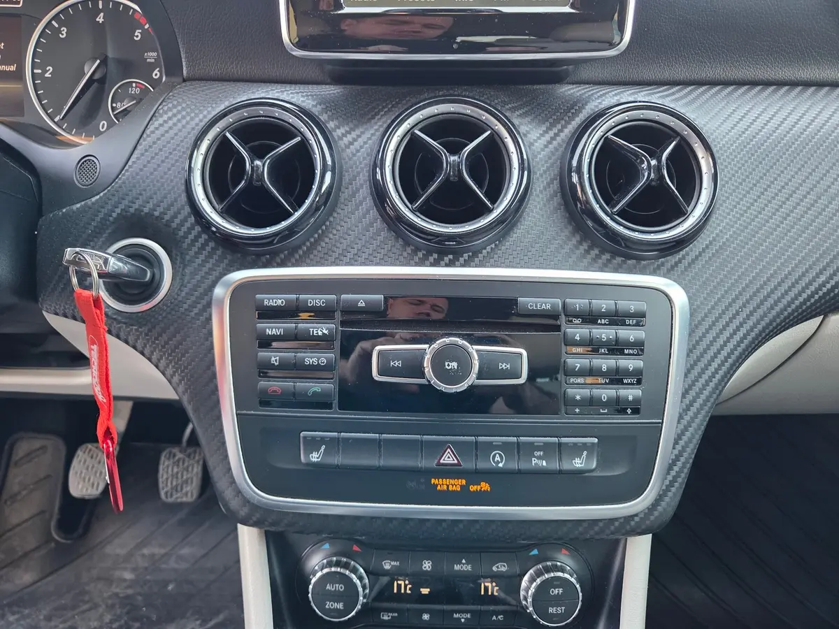 Mercedes-Benz GLA 200 CDI  - 13