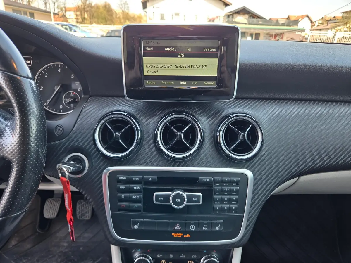Mercedes-Benz GLA 200 CDI  - 14