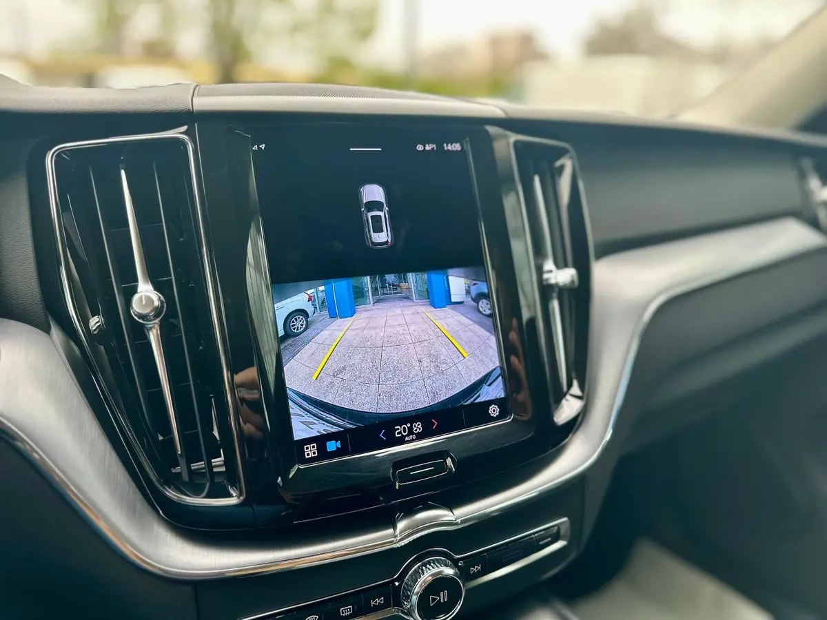 VOLVO XC60 B4 AWD FACELIFT - 15