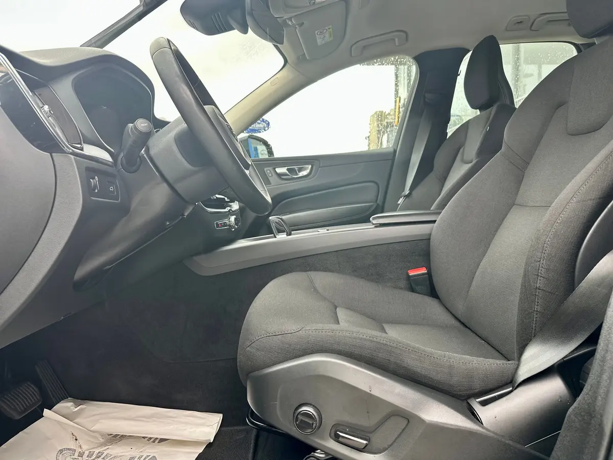 VOLVO XC60 B4 AWD FACELIFT - 10