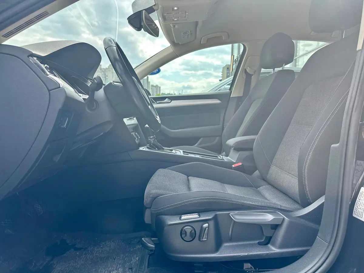 VOLKSWAGEN PASSAT 2.0TDI BLUEMOTION - 10