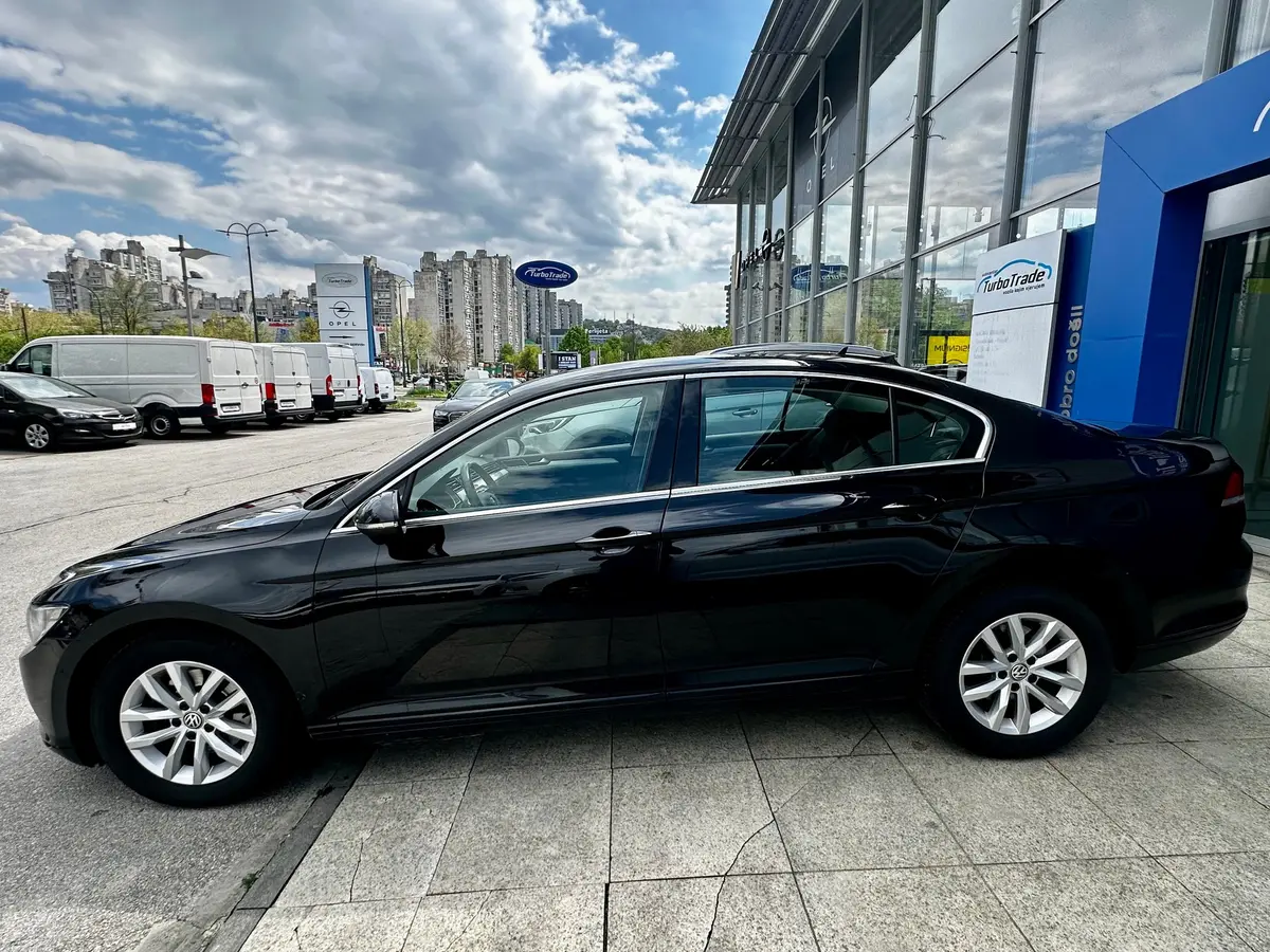 VOLKSWAGEN PASSAT 2.0TDI BLUEMOTION - 5