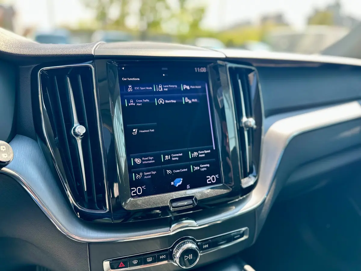 VOLVO XC60 B4 AWD - 14