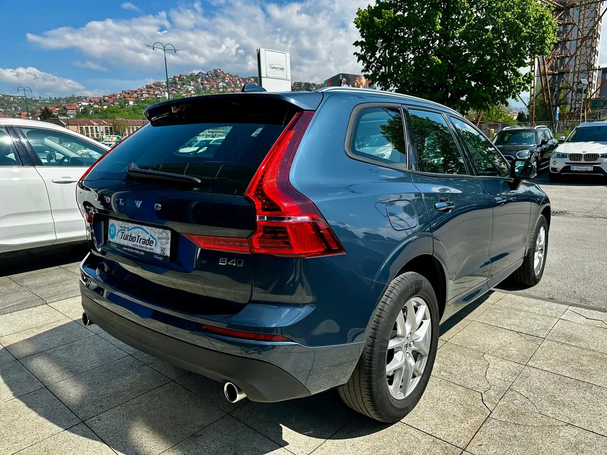 VOLVO XC60 B4 AWD - 6