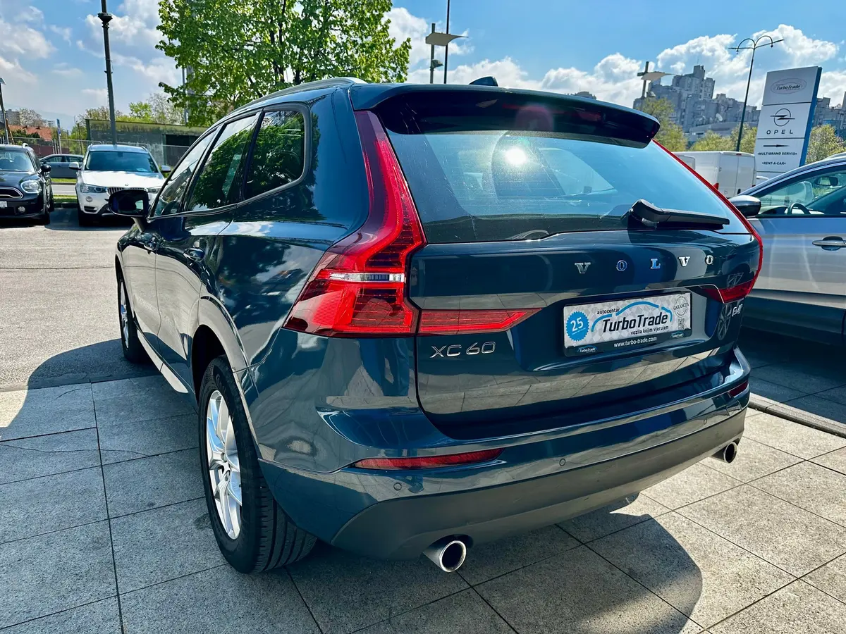 VOLVO XC60 B4 AWD - 4