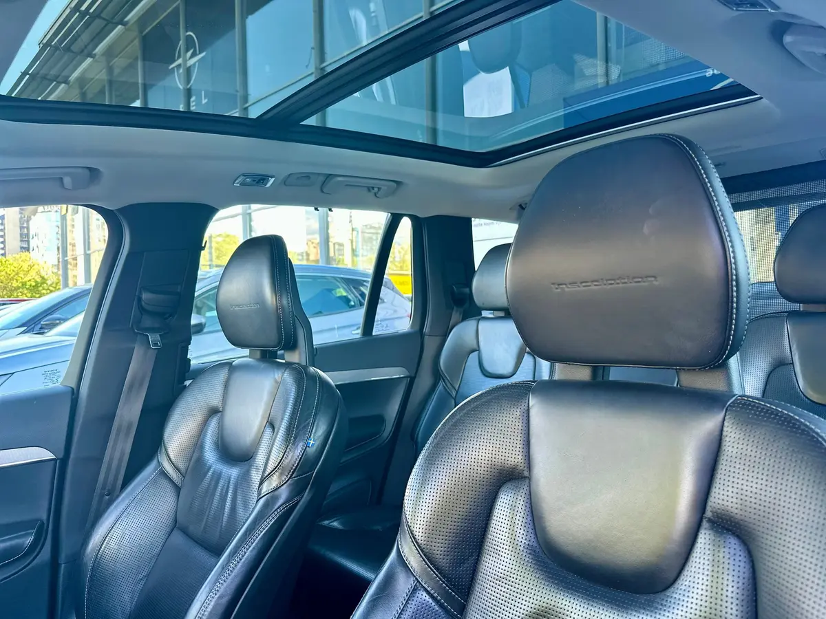 VOLVO XC90 D5 AWD INSCRIPTION - 10
