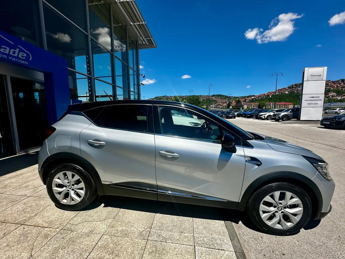 RENAULT CAPTUR 1.6 PHEV E-TECH - 4