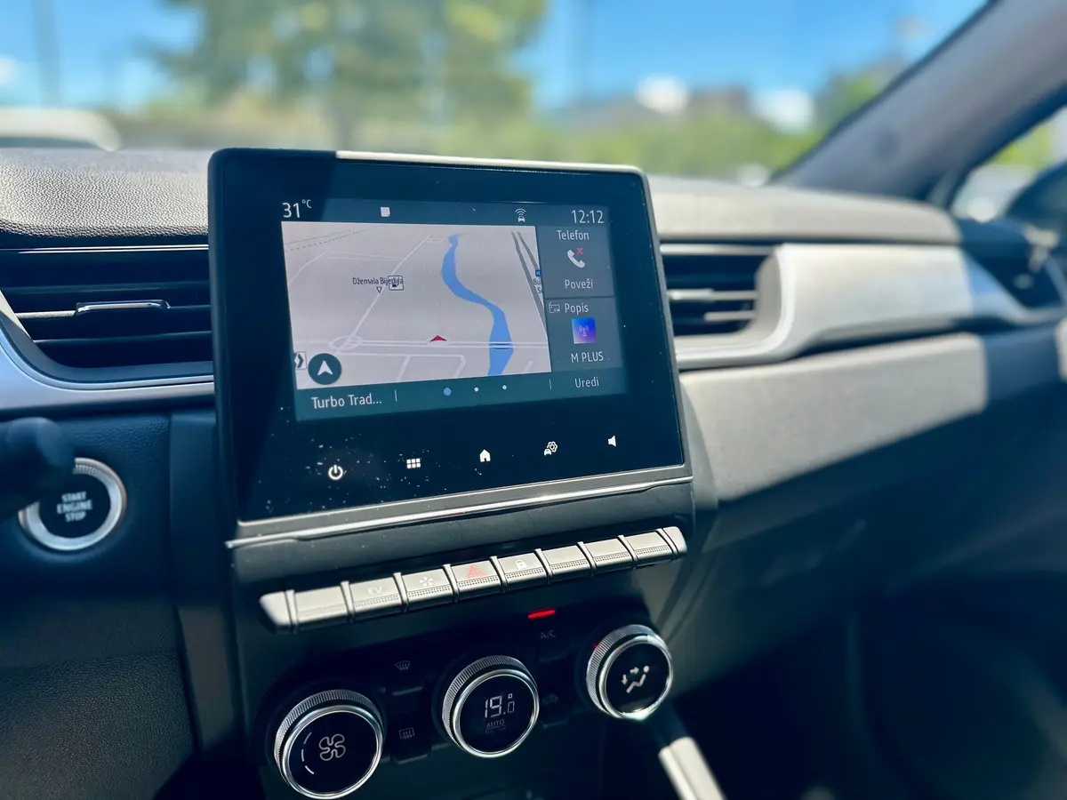 RENAULT CAPTUR 1.6 PHEV E-TECH - 13