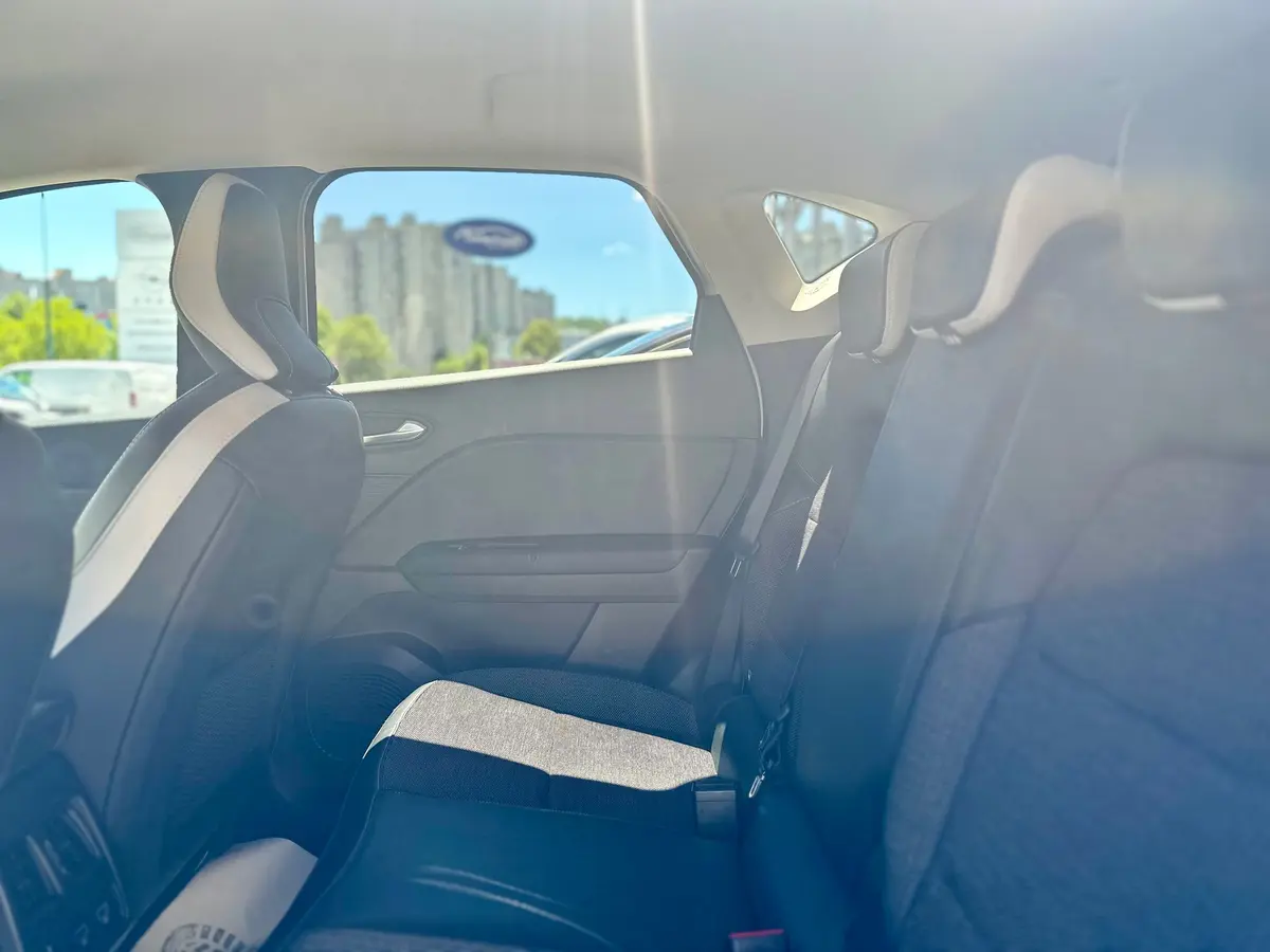RENAULT CAPTUR 1.6 PHEV E-TECH - 15