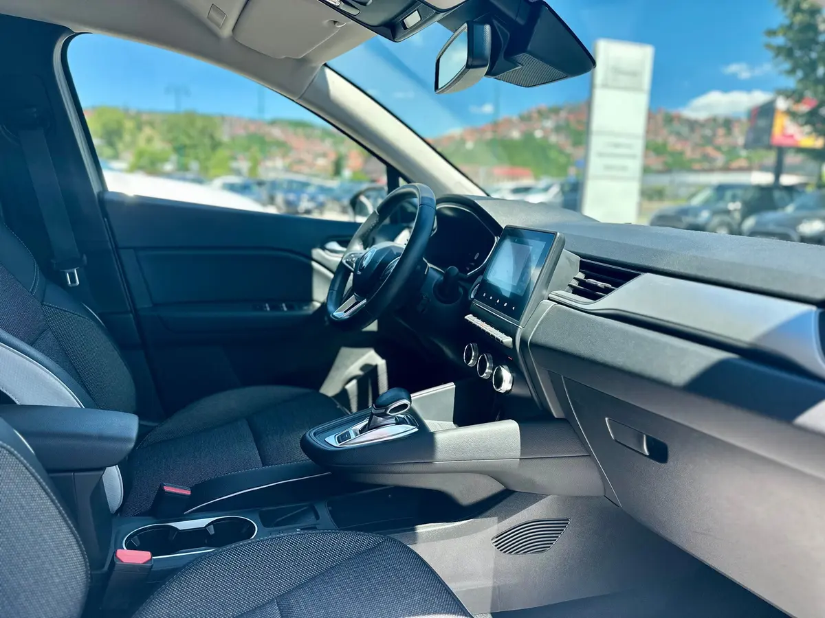 RENAULT CAPTUR 1.6 PHEV E-TECH - 16