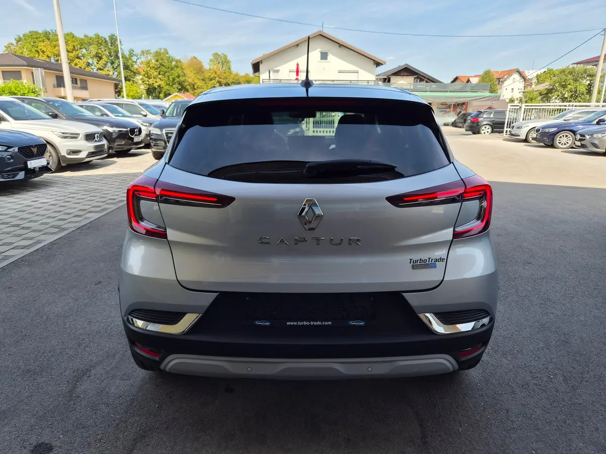 RENAULT CAPTUR 1.6 PHEV E-TECH - 6