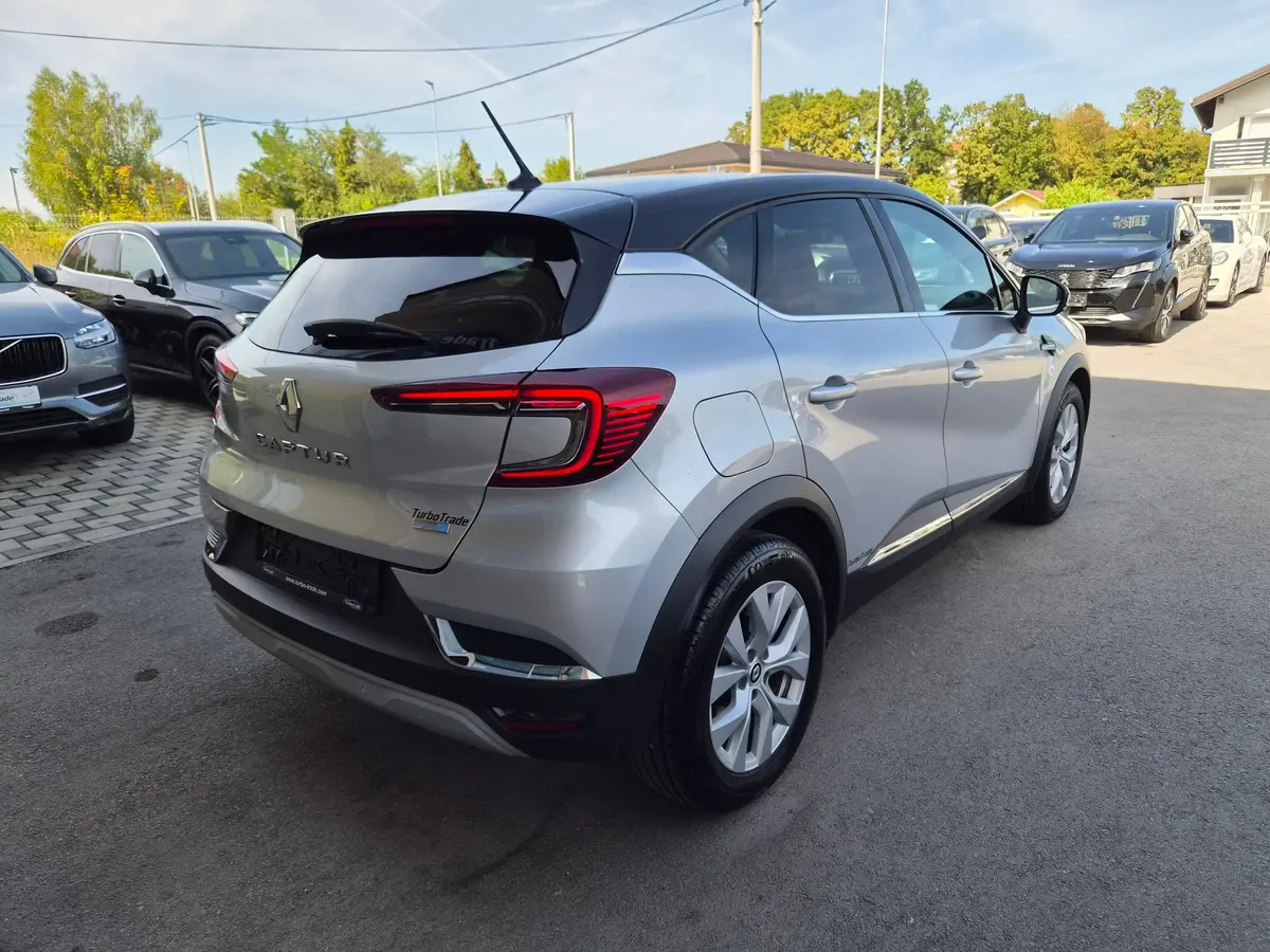 RENAULT CAPTUR 1.6 PHEV E-TECH - 7