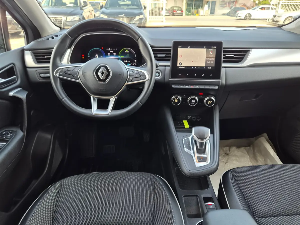 RENAULT CAPTUR 1.6 PHEV E-TECH - 13