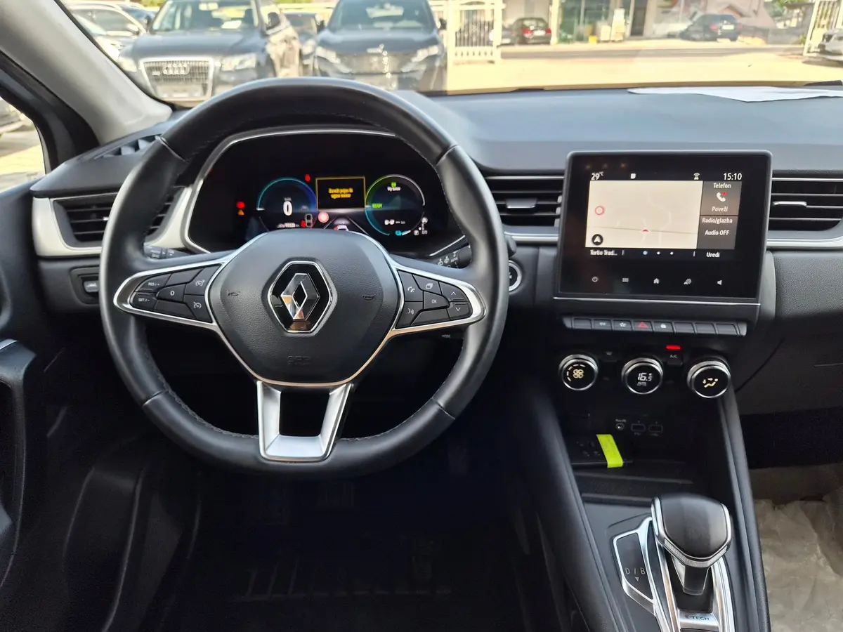 RENAULT CAPTUR 1.6 PHEV E-TECH - 18