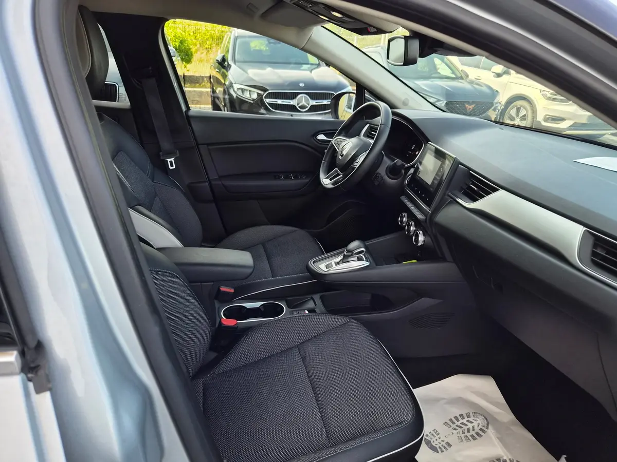 RENAULT CAPTUR 1.6 PHEV E-TECH - 20