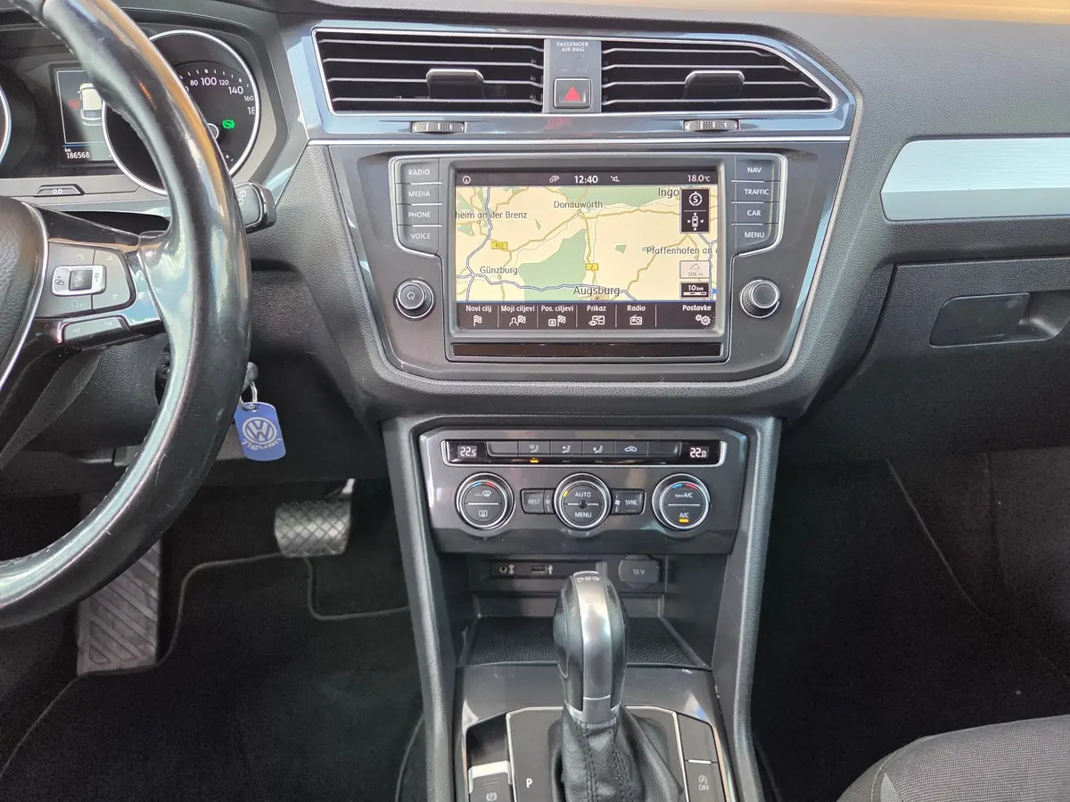 Volkswagen Tiguan 2.0 TDI DSG  - 12