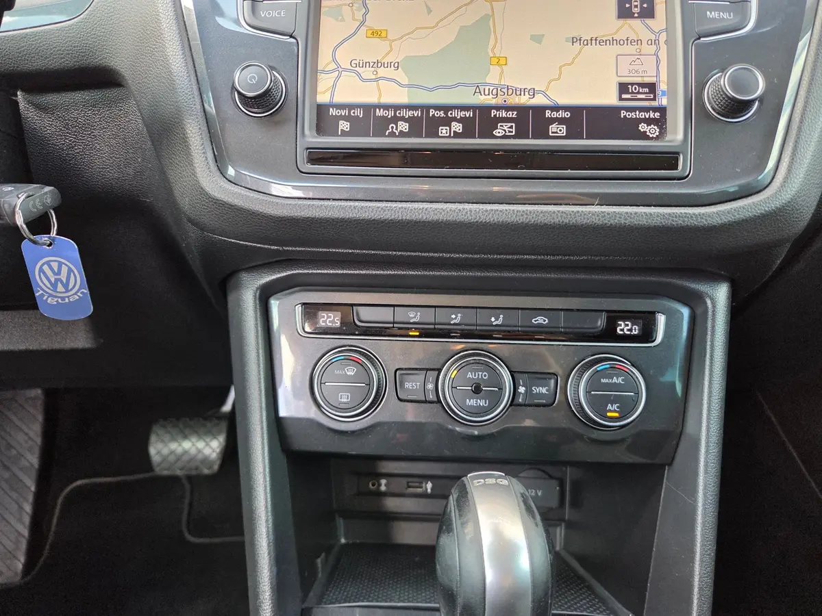 Volkswagen Tiguan 2.0 TDI DSG  - 14