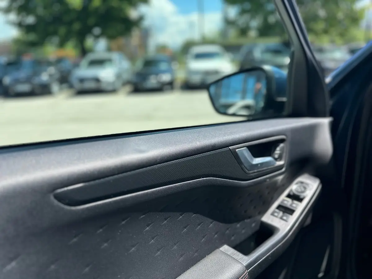 FORD KUGA 2.0 ST-LINE ECOBLUE - 9