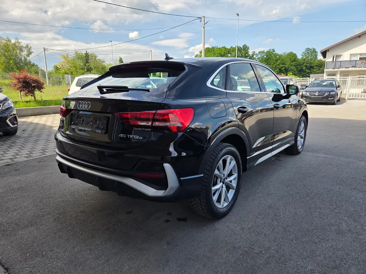 Audi Q3 45TFSI Sportback Stronic - 8