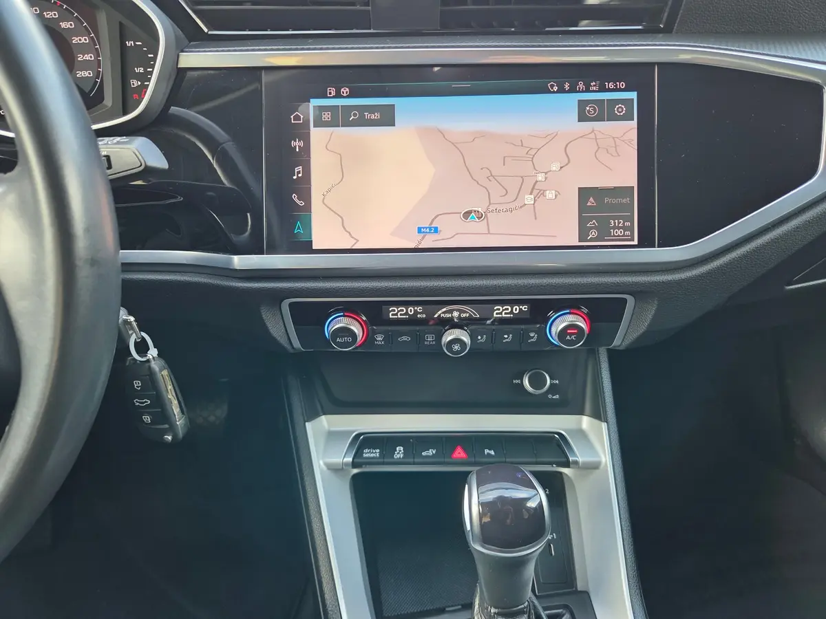 Audi Q3 45TFSI Sportback Stronic - 13