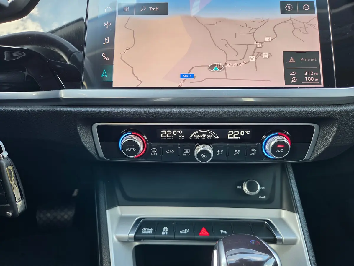 Audi Q3 45TFSI Sportback Stronic - 14