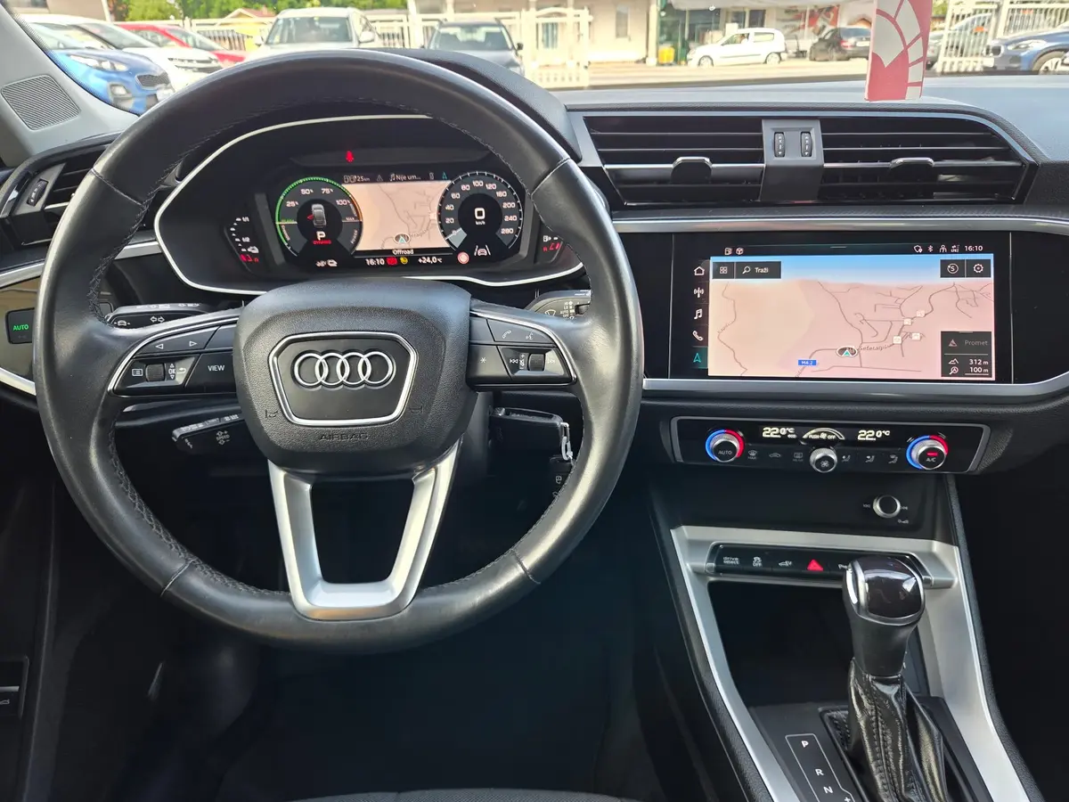 Audi Q3 45TFSI Sportback Stronic - 16