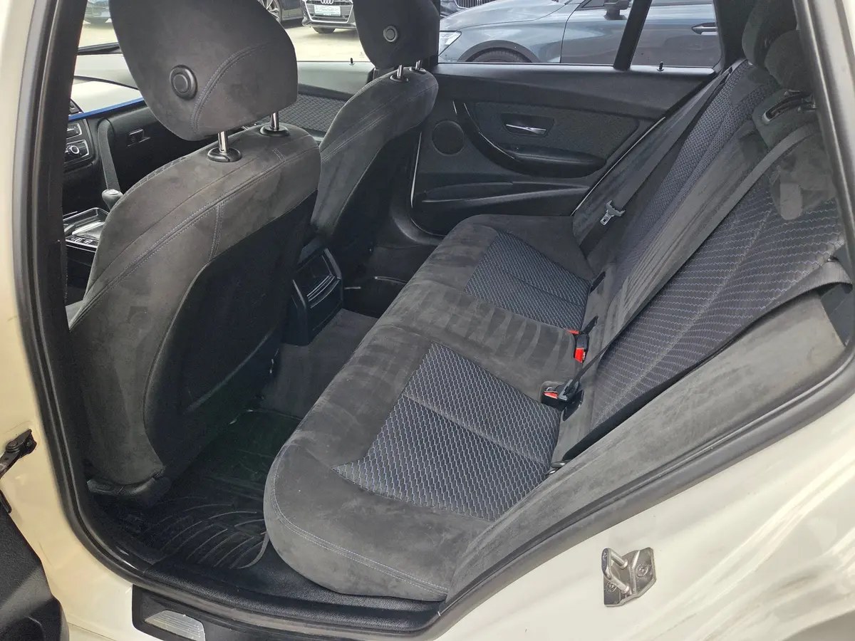 BMW 316 D M-PAKET - 11