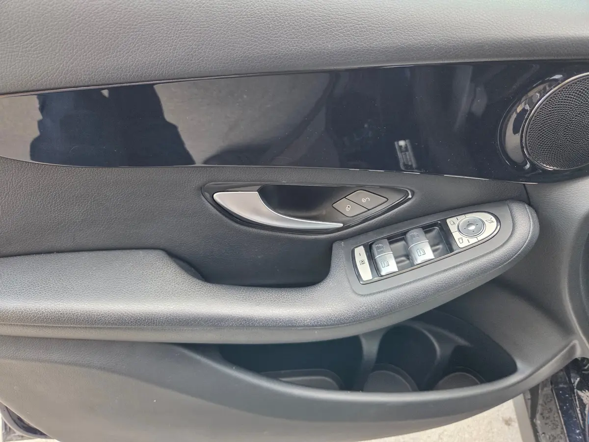 Mercedes-Benz GLC200 4Matic EQ - 19