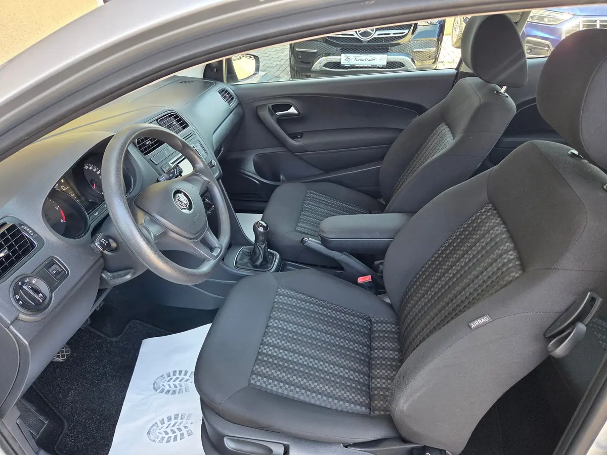 Volkswagen Polo 1.4 TDI  - 9