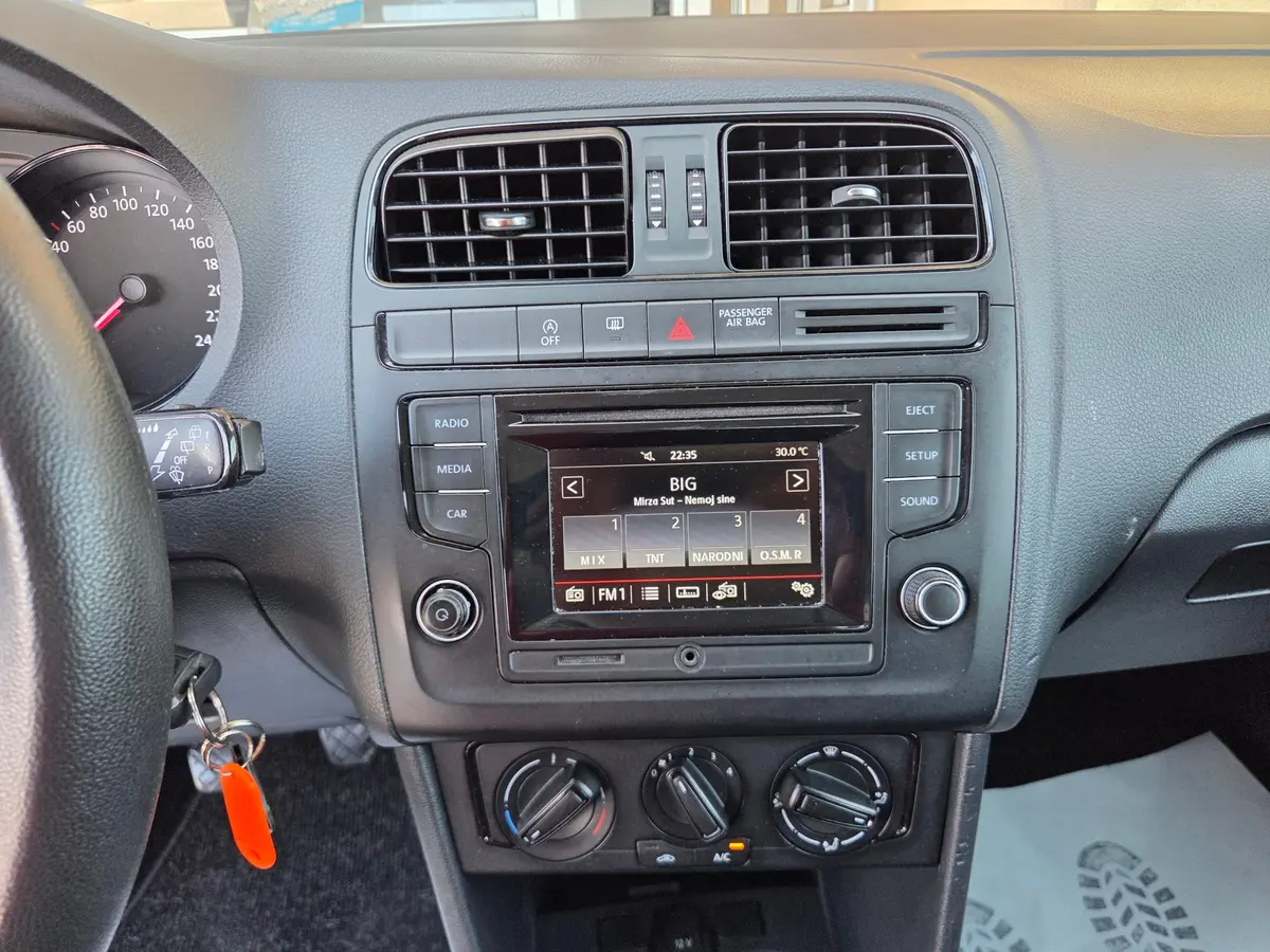 Volkswagen Polo 1.4 TDI  - 13