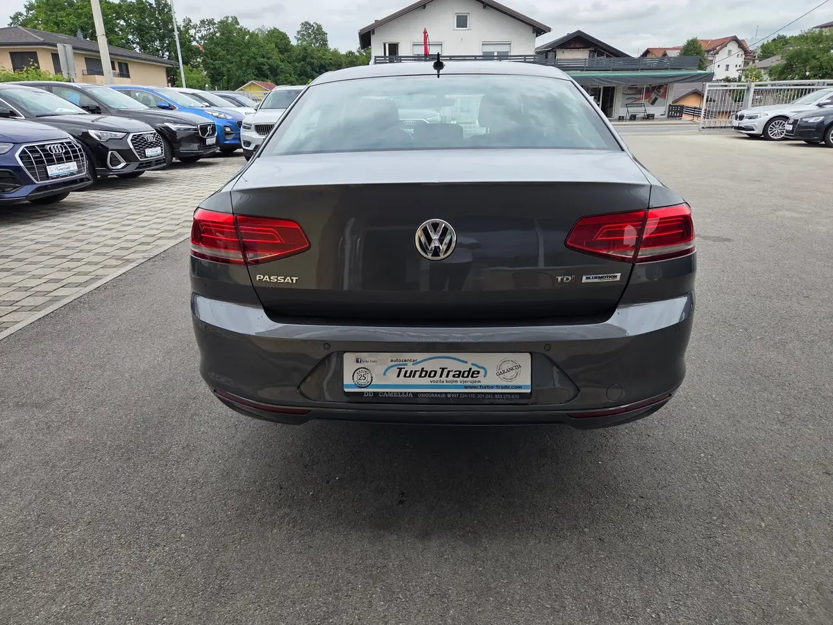 Volkswagen Passat 1.6 TDI DSG  - 7