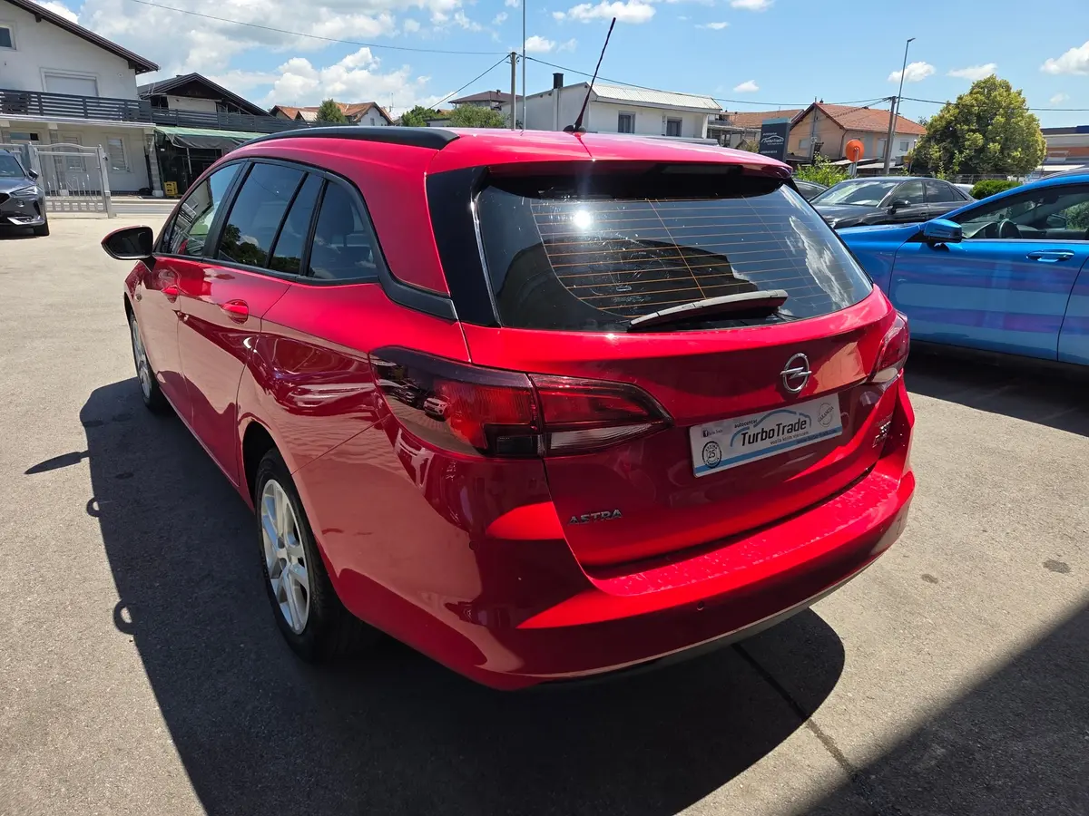 Opel Astra 1.6 CDTI  - 5