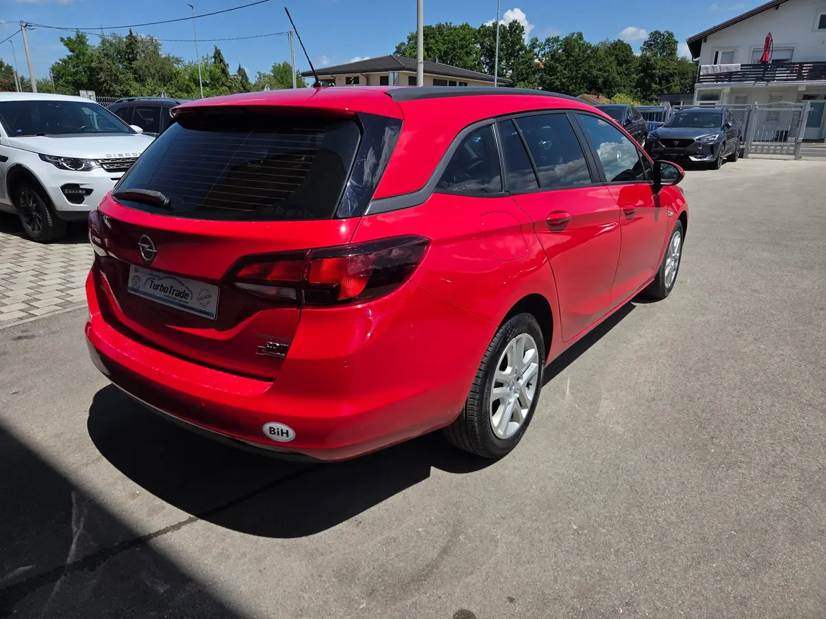 Opel Astra 1.6 CDTI  - 7