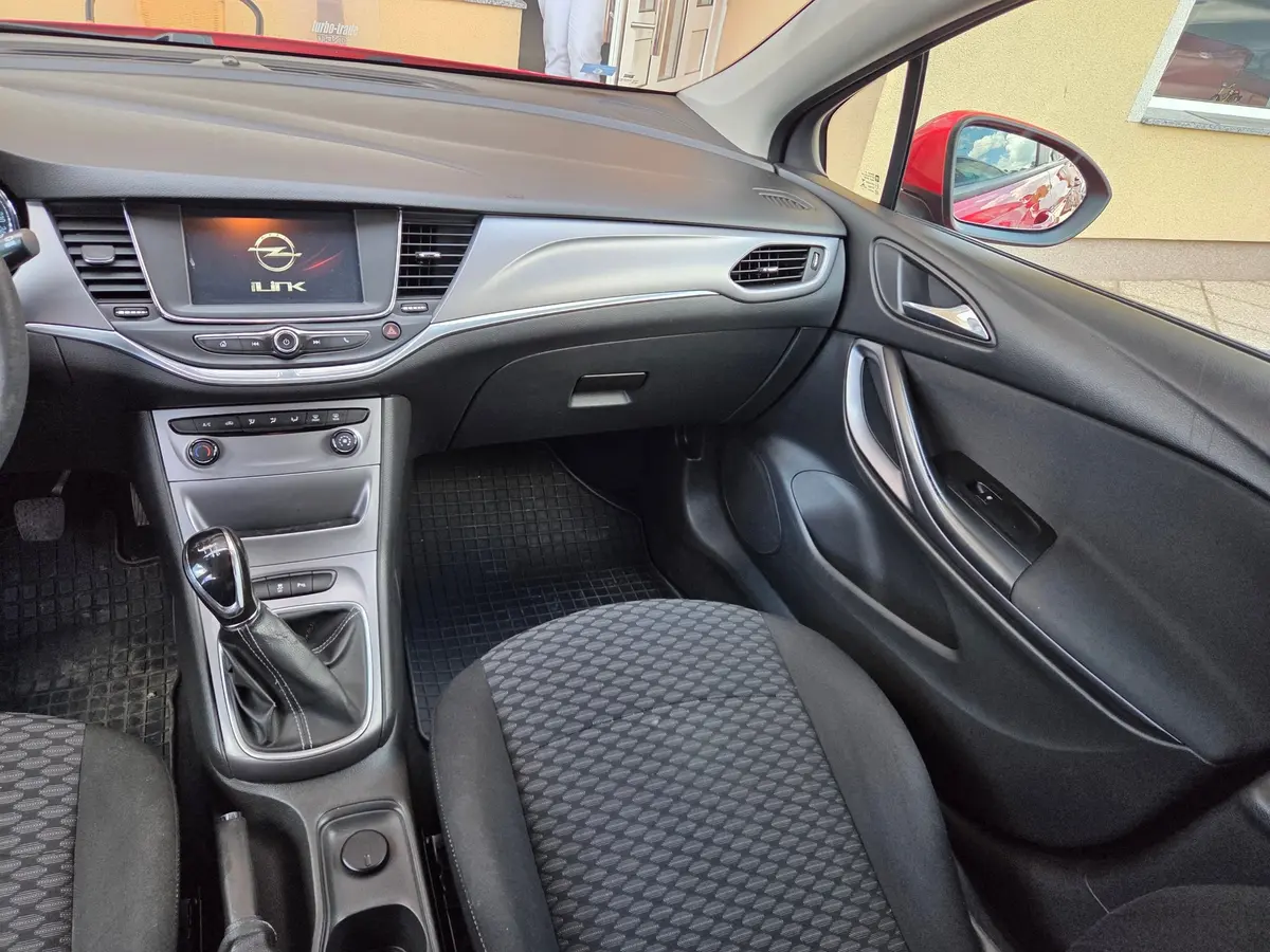 Opel Astra 1.6 CDTI  - 12