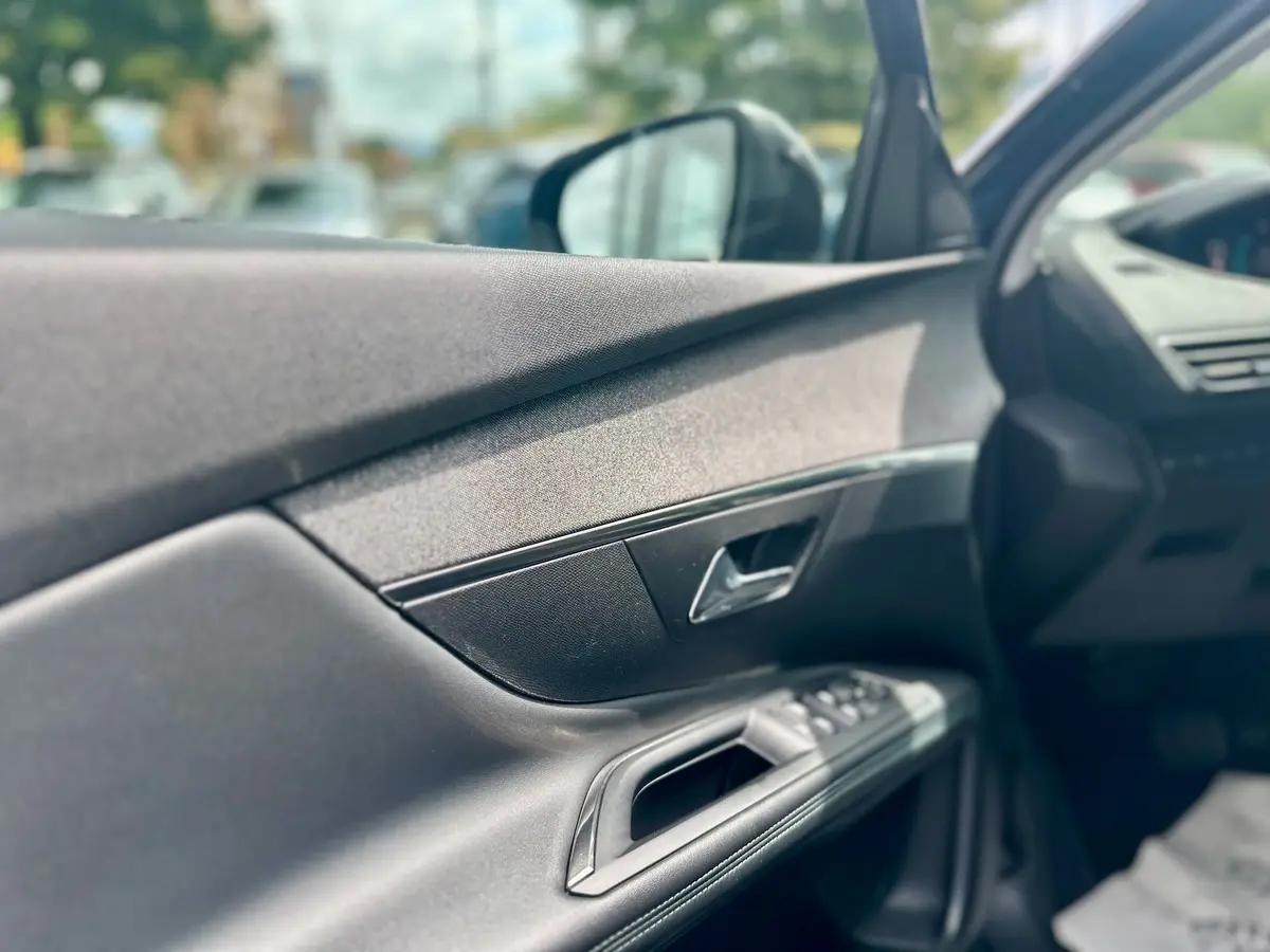 Peugeot 3008 1.6 PHEV Allure Pack  - 9