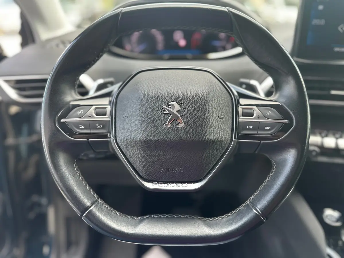 PEUGEOT 3008 1.2 PURETECH ALLURE - 13