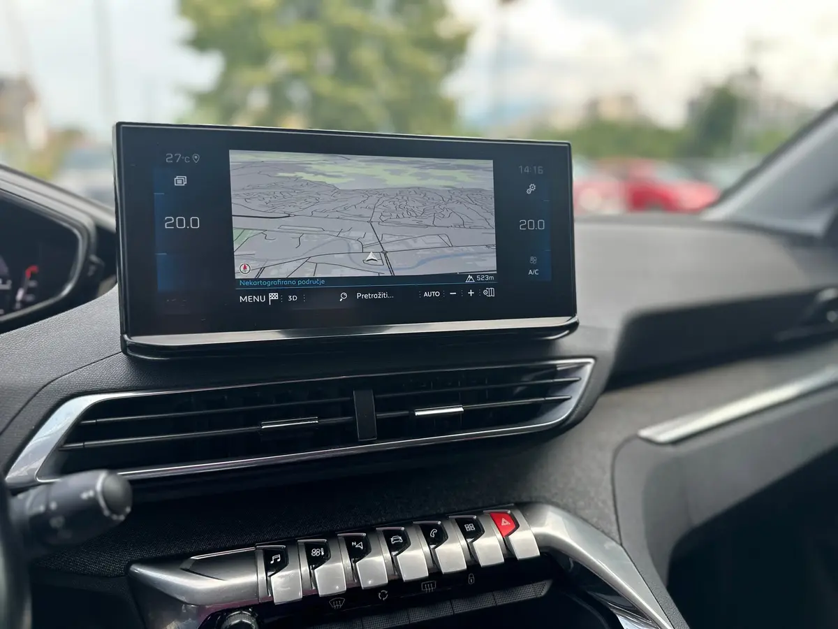 PEUGEOT 3008 1.2 PURETECH ALLURE - 14