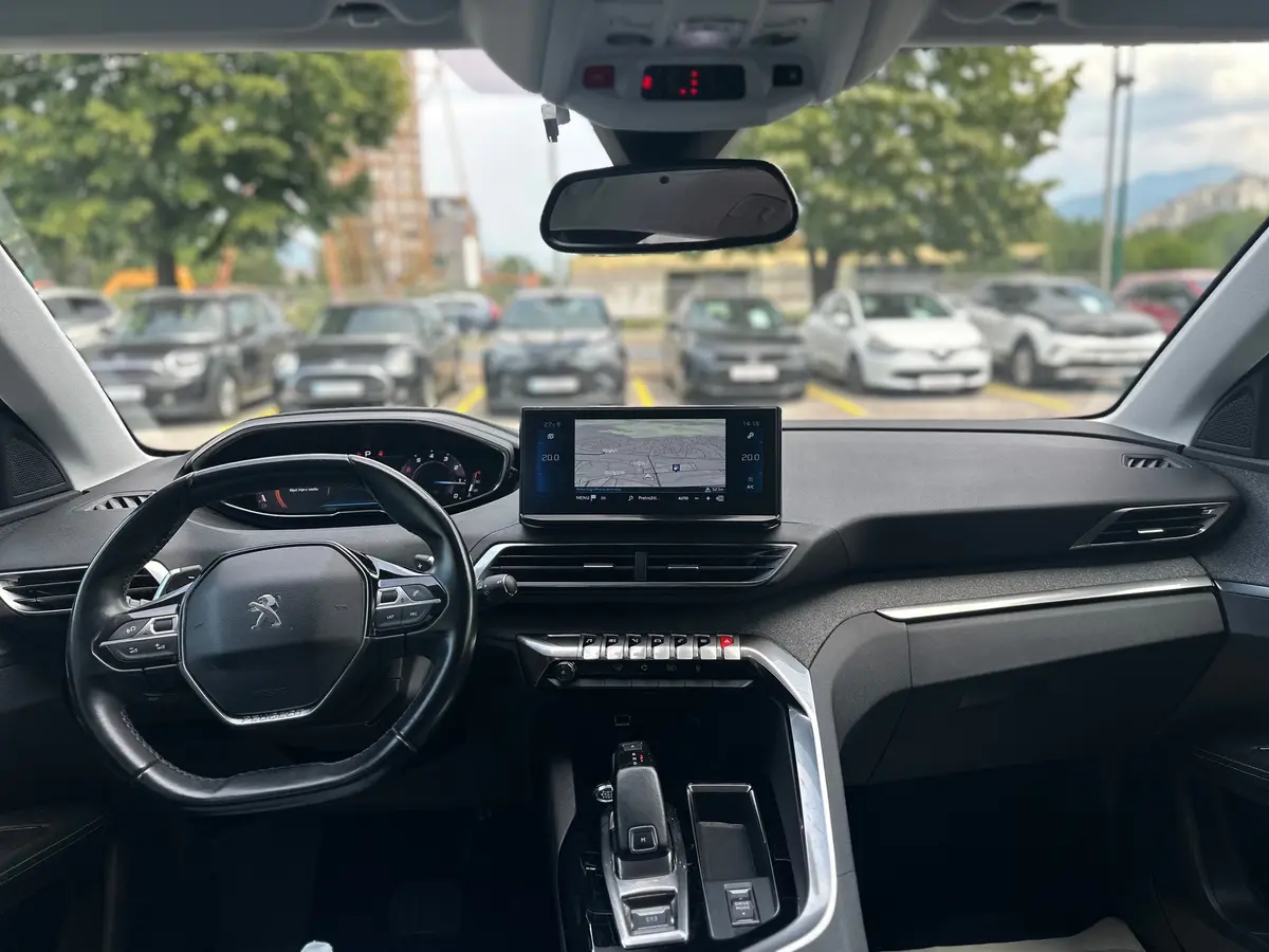 PEUGEOT 3008 1.2 PURETECH ALLURE - 12