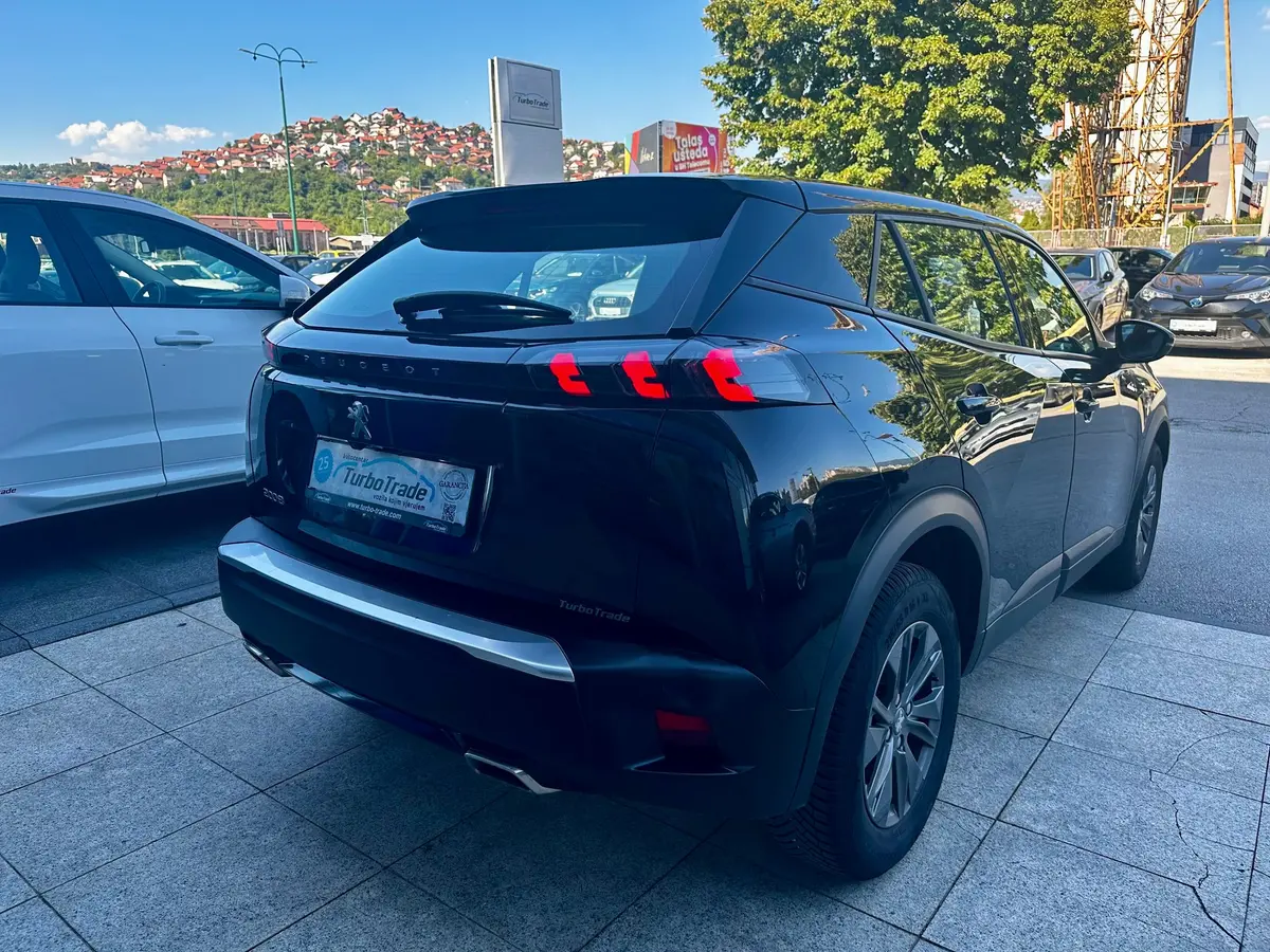 PEUGEOT 2008 1.2 PURETECH  - 8