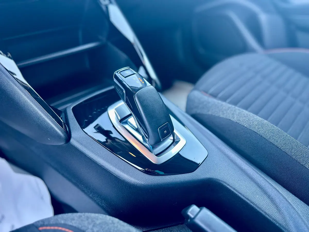 PEUGEOT 2008 1.2 PURETECH  - 14